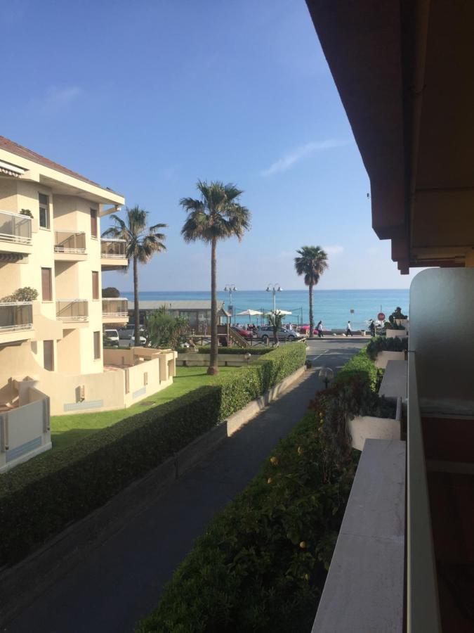 A Due Passi Dal Mare * Vallecrosia