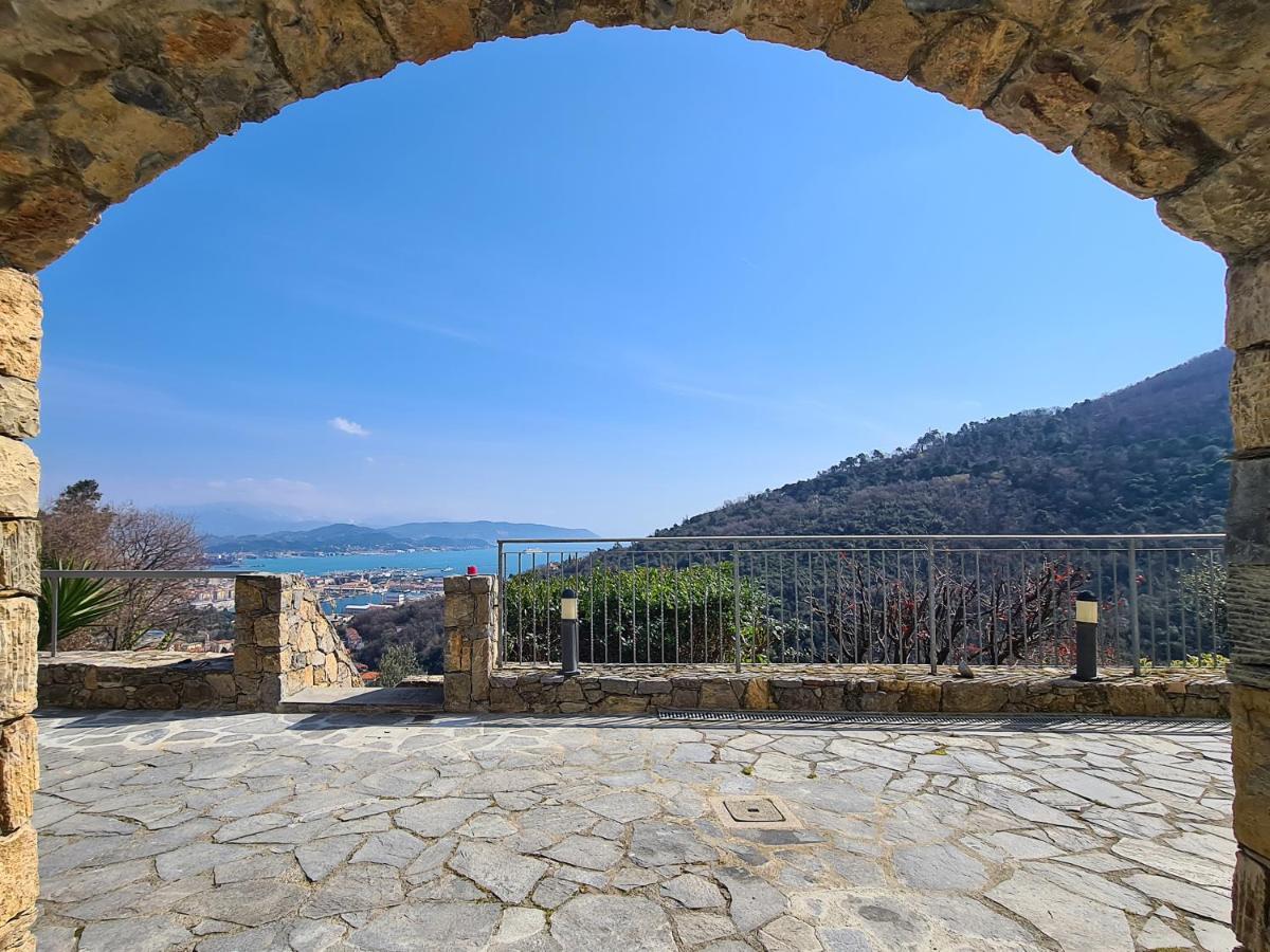 La Pietra * La Spezia