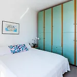 Beach Front Home - Appartamento Sulla Spiaggia