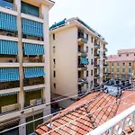Appartamento Goethe - 2 Camere - 100M Stazione - 200M Palafiori