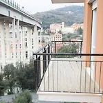 Luminoso Appartamento Con 4 Posti Letto.