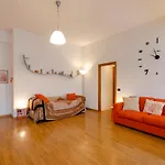 Joivy Apt For 4, Metres From Beach, In Sestri Levante