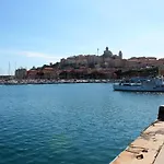 One Bedroom House At Imperia 100 M Away From The Beach With City View And Wifi
