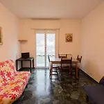 Luminoso Appartamento Con 4 Posti Letto.