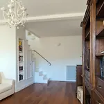Vienna'S House