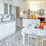 Luca Apartment