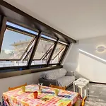 Joivy Spacious Apt For 6, Near Train Station And Beach