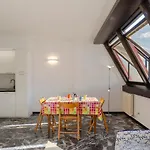 Joivy Spacious Apt For 6, Near Train Station And Beach