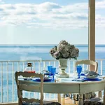 Apartment Pieds Dans L'Eau By Interhome