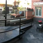 Victoria Apartments