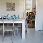 Mary Bridge Apt In Villa Near Best Beaches