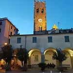 La Casa Del Pinguino - In The Center With Ac