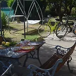 Calicantus Bed And Breakfast