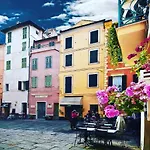 Old Town Lemon Charm