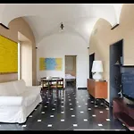 Altido Exclusive Flat For 6 Near Cathedral Of Genoa