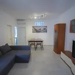 Appartamento Piazza Buccelli A 10 Mt Dal Mare