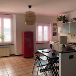 80'S Home