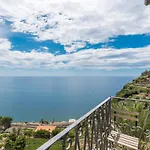 Sea Breeze Flat, Terre Marine