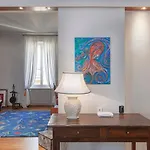 Octopus Apartment By Wonderful Italy
