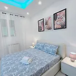 Leni'S House