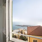 Old City Apartment Seaview