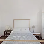 Residenza Stoechas White