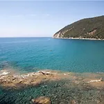 Apartment Deiva Marina
