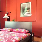 Jolie Rooms