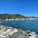 La Tana Dei Buoni Propositi “In Riviera”