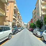 Altido Superb Flat With Patio And Parking Near The Beach