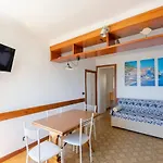 Altido Light Flat Near The Beach In Riva Trigoso