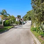 Monolocale Nel Parco Con Piscina