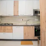 044 - Villetta Lussuosa Con 2 Camere Da Letto Con Giardino 15 Minuti Dal Mare