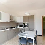 Altido Family Flat With 3 Balconies, 10 Min To Beach