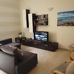 Assarotti Centre Apartment