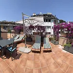 Attico San Faustino 165 Mq Piu 110 Mq Di Terrazza- In Villa 700 ,Vista Mare Strepitosa-100 M Dalla Spiaggia-Parking Esclusivo-Sky,Netflix