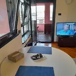 Bilocale Vista Mare Con Terrazzo-Porto Antico- Parcheggio Scontato