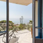 Foce Charming Seaview Flat