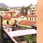 In Centro A Santa Margherita A Due Passi Dal Mare!