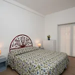 Appartamento Di 65 Mq. A 50 Metri Dal Mare