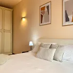 Casaviva - Elegant Bilo With Parking In Rapallo