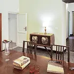 Leone I And Leone II Apartments