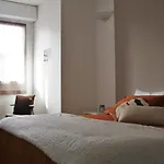 The Blue Nest - Red Apartment Near 5 Terre