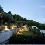 Villa Panoramica Con Giardino