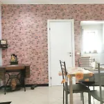 Spacious Apartment With Sea View In The Heart Of Genoa 85 M²