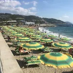 Casa Di Ricki : A Pochi Passi Dal Mare