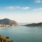 113 - Casa Le Terrazze In Centro 100 Metri Mare Spiaggia, Box Auto Gratis