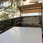 Trilocale Corso Inglesi Vicino Alle Spiagge.