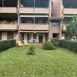 Relax In Piscina - Free Parking E Ampio Giardino