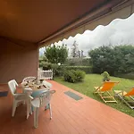 Relax In Piscina - Free Parking E Ampio Giardino